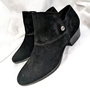 AEROSOLES! BLACK GENUINE SUEDE LEATHER, STUDDED BOOTS! SZ 6.5M